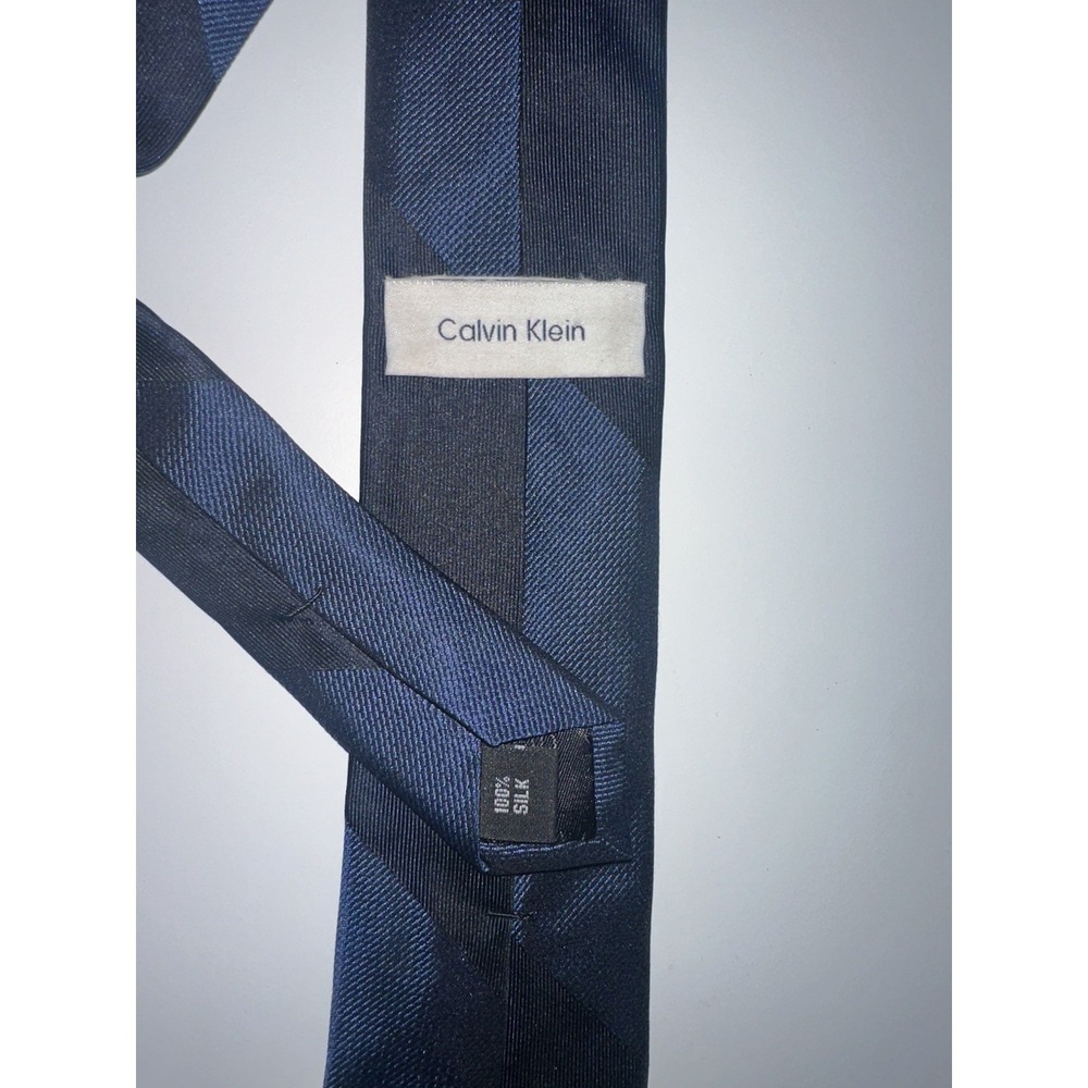 Calvin Klein 100% Silk Men's Neck Tie Blue Black‎ Designer Business Casual